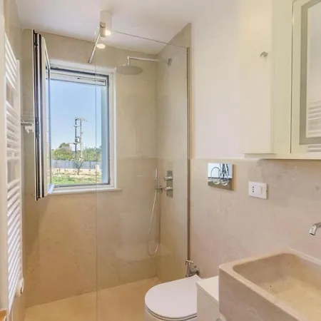 Emerald - Emerald בית הארחה